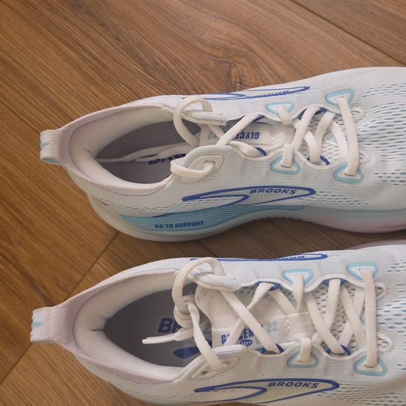 Women's Brooks Glycerin GTS Running Walking Shoes Size 9.5 White And Blue - Picture 3 of 9